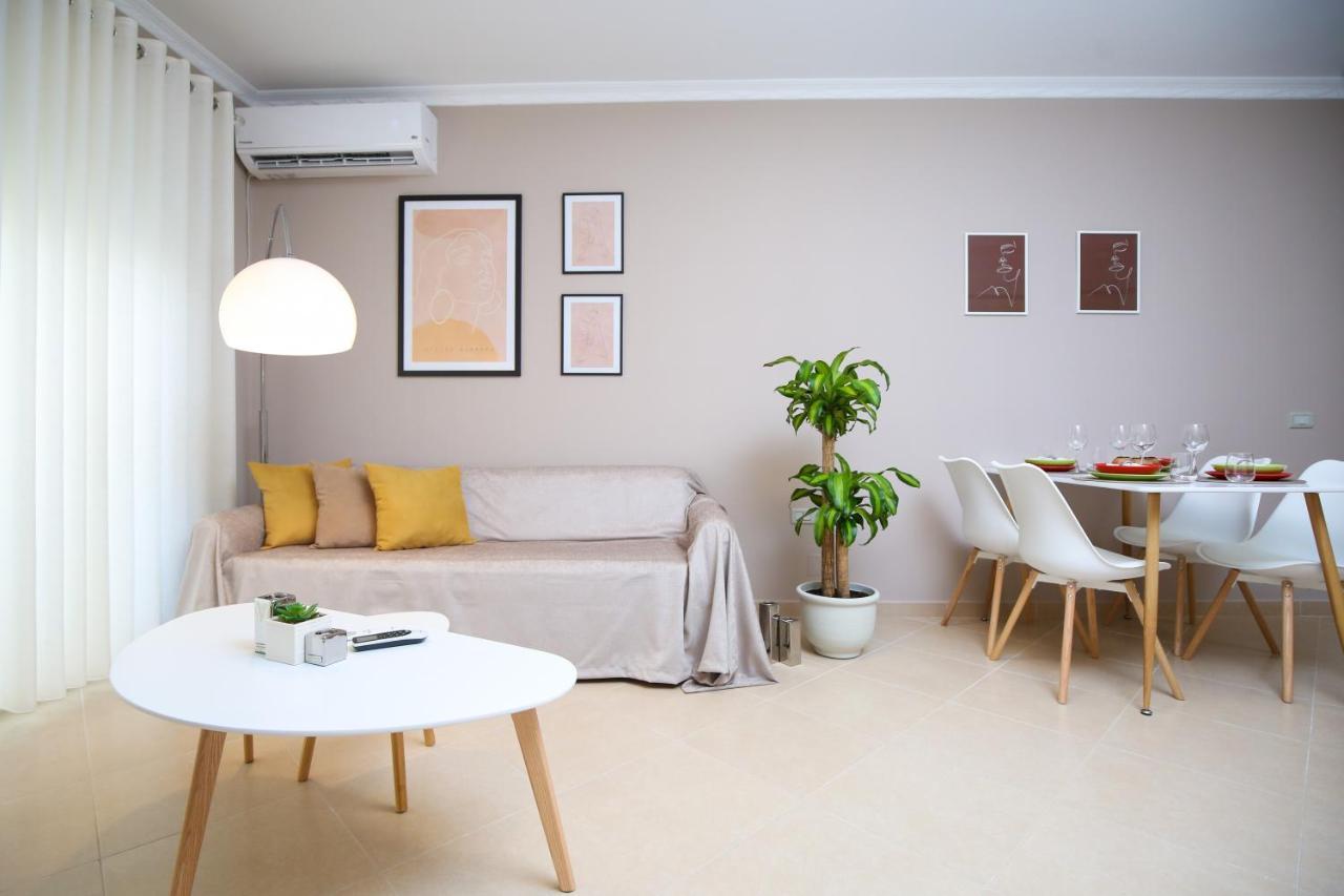 Tafa Deluxe Apartment Vlorë Esterno foto