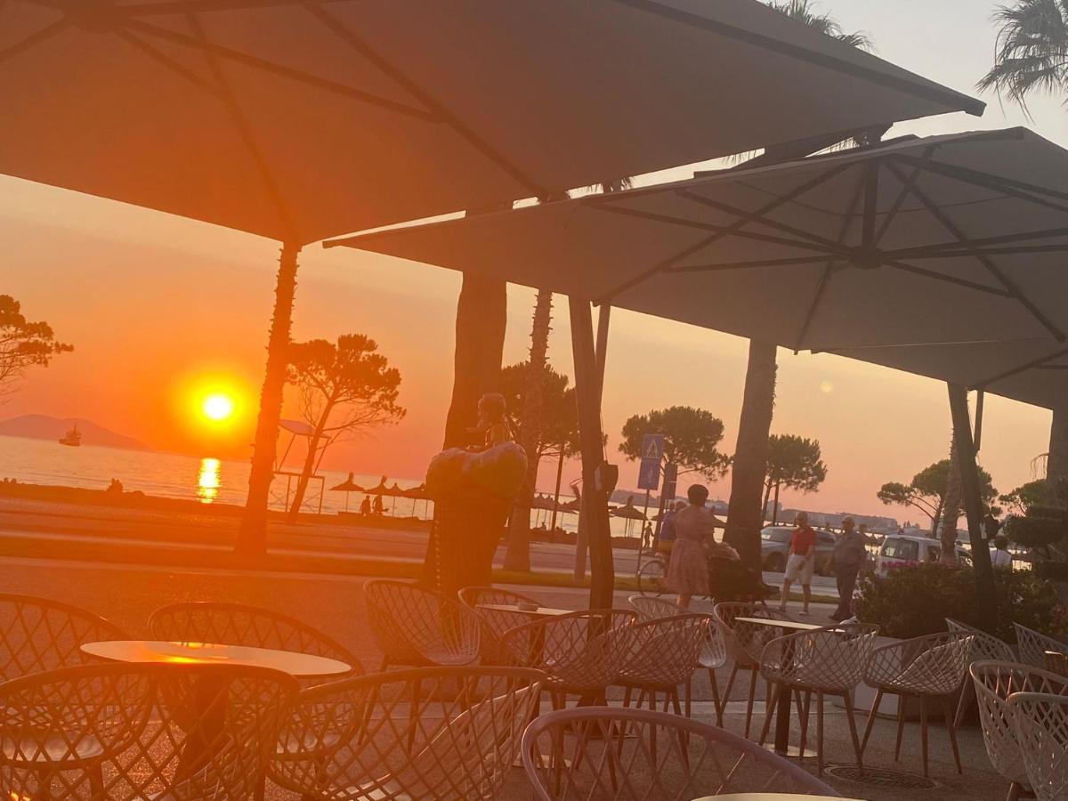 Tafa Deluxe Apartment Vlorë Esterno foto
