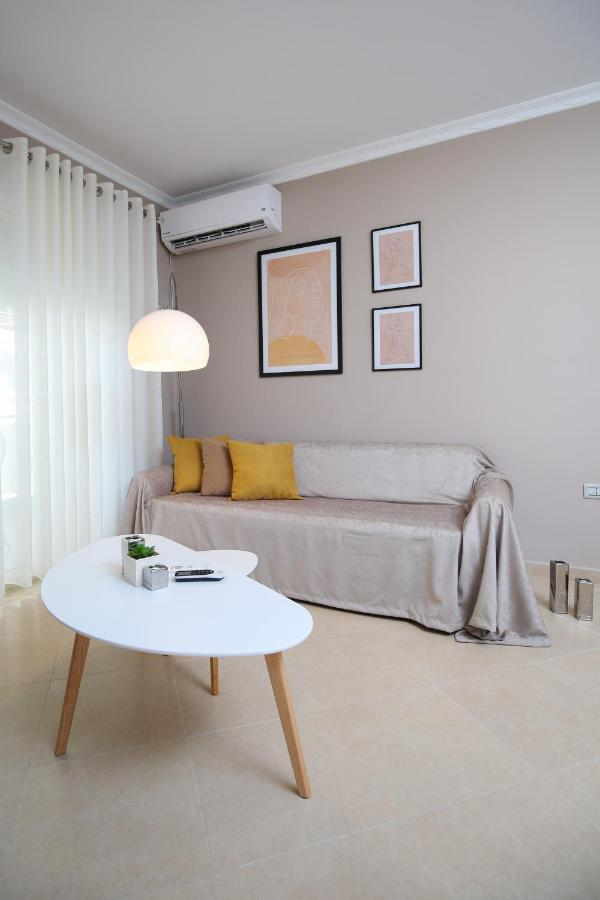 Tafa Deluxe Apartment Vlorë Esterno foto