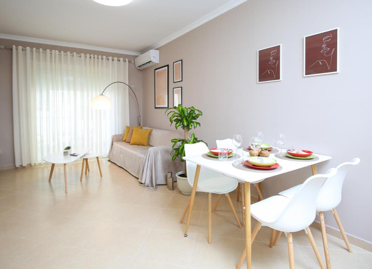 Tafa Deluxe Apartment Vlorë Esterno foto